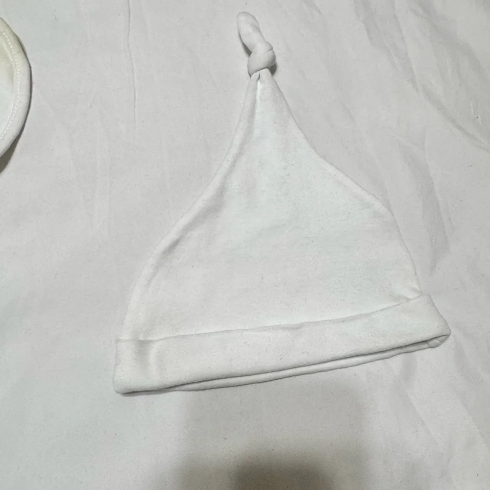 Gucci vintage baby cotton two-piece hat & bib with Gucci logo - Picture 8 of 11